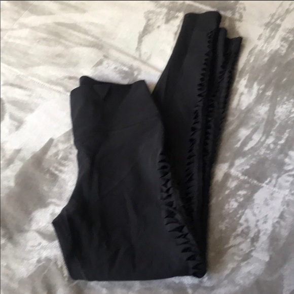 Alo Yoga Reform High Waist Legging- XS (Black) - Picture 4 of 7